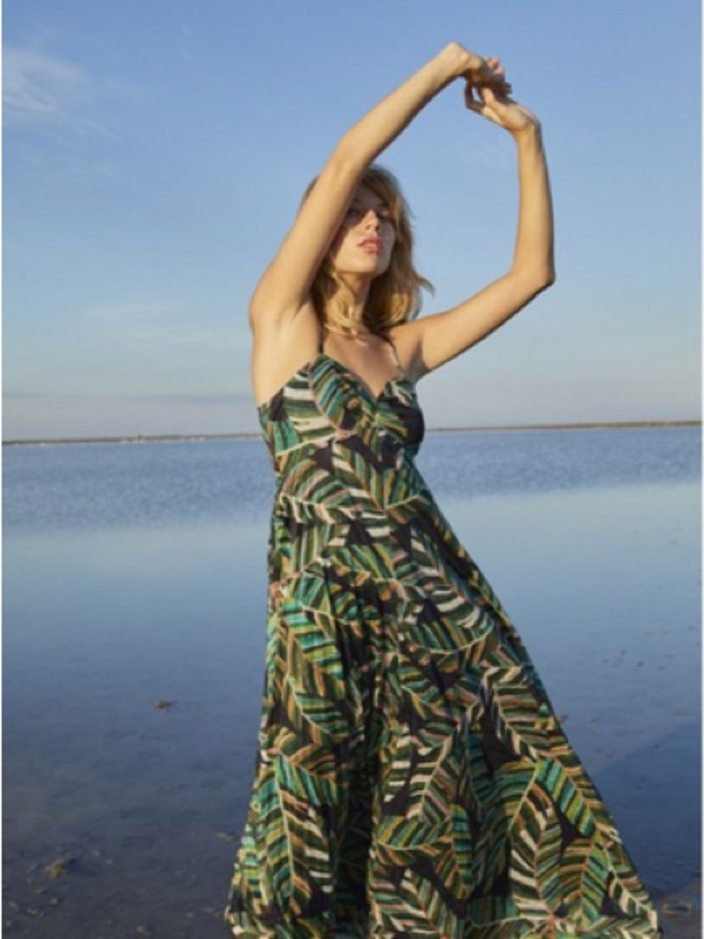 Molly Bracken Green Tropical Leaf-Print Maxi Dress